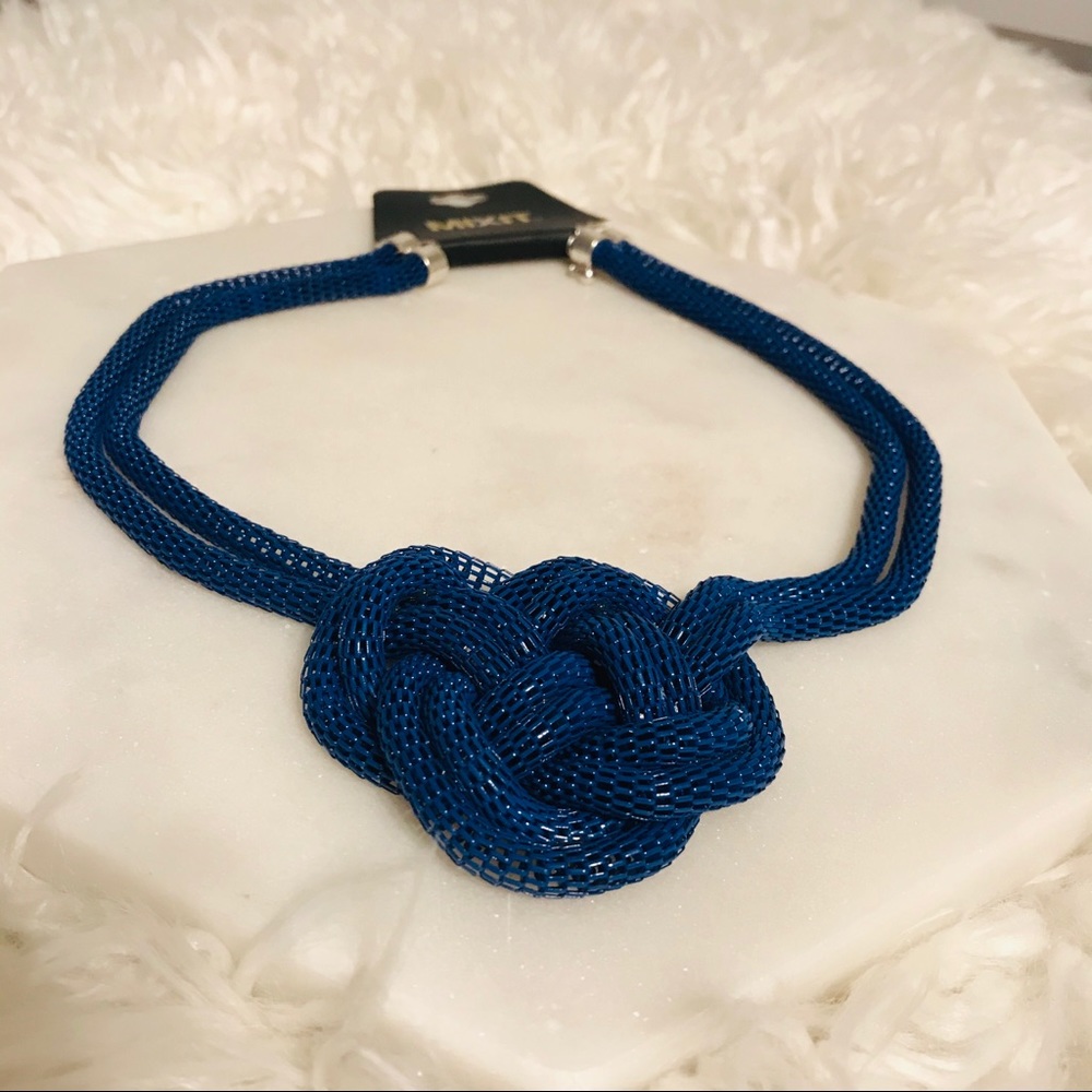 🌀💙Knotted statement necklace 💙🌀